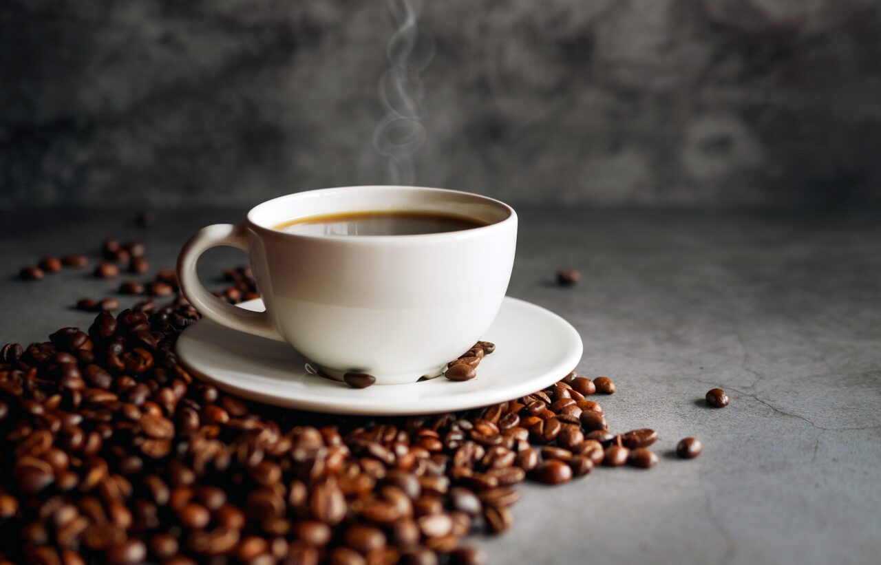 Câtă cafea putem consuma zilnic fără riscuri, conform cercetărilor
