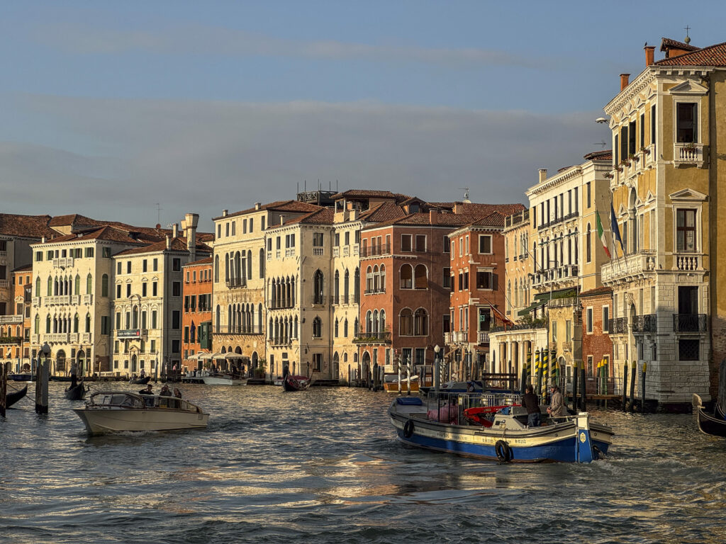 Veneția a încasat o sumă neprecizată din taxa turistului
