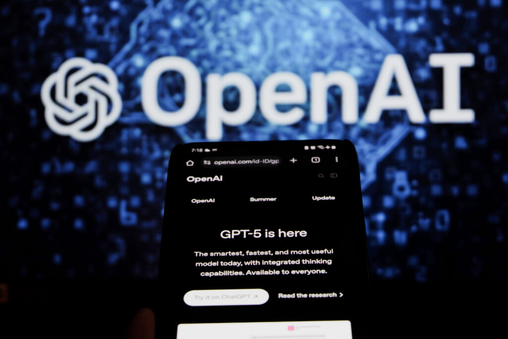 CEO-ul OpenAI afirmă că inteligența artificială a depășit-o pe cea umană